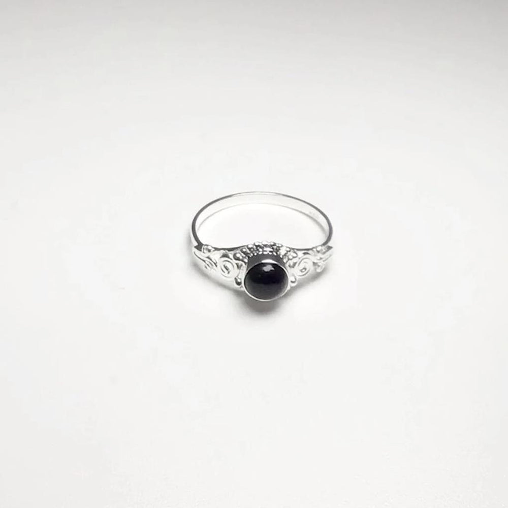 Black Onyx Ring - Rocks and Gems Canada