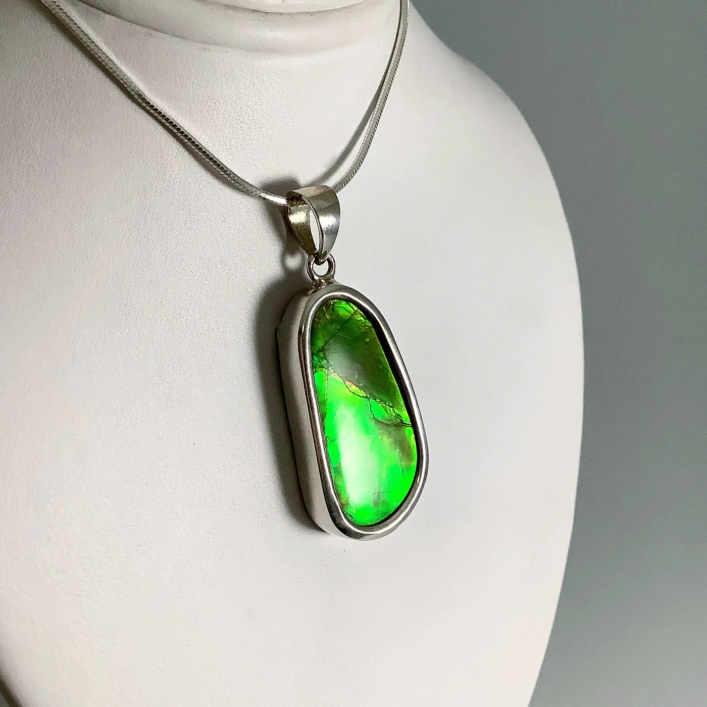 Alberta Ammolite Pendant
