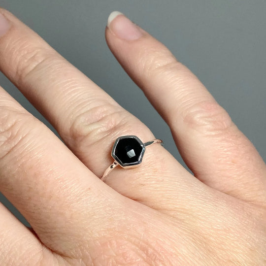 Black Onyx Ring - Rocks and Gems Canada