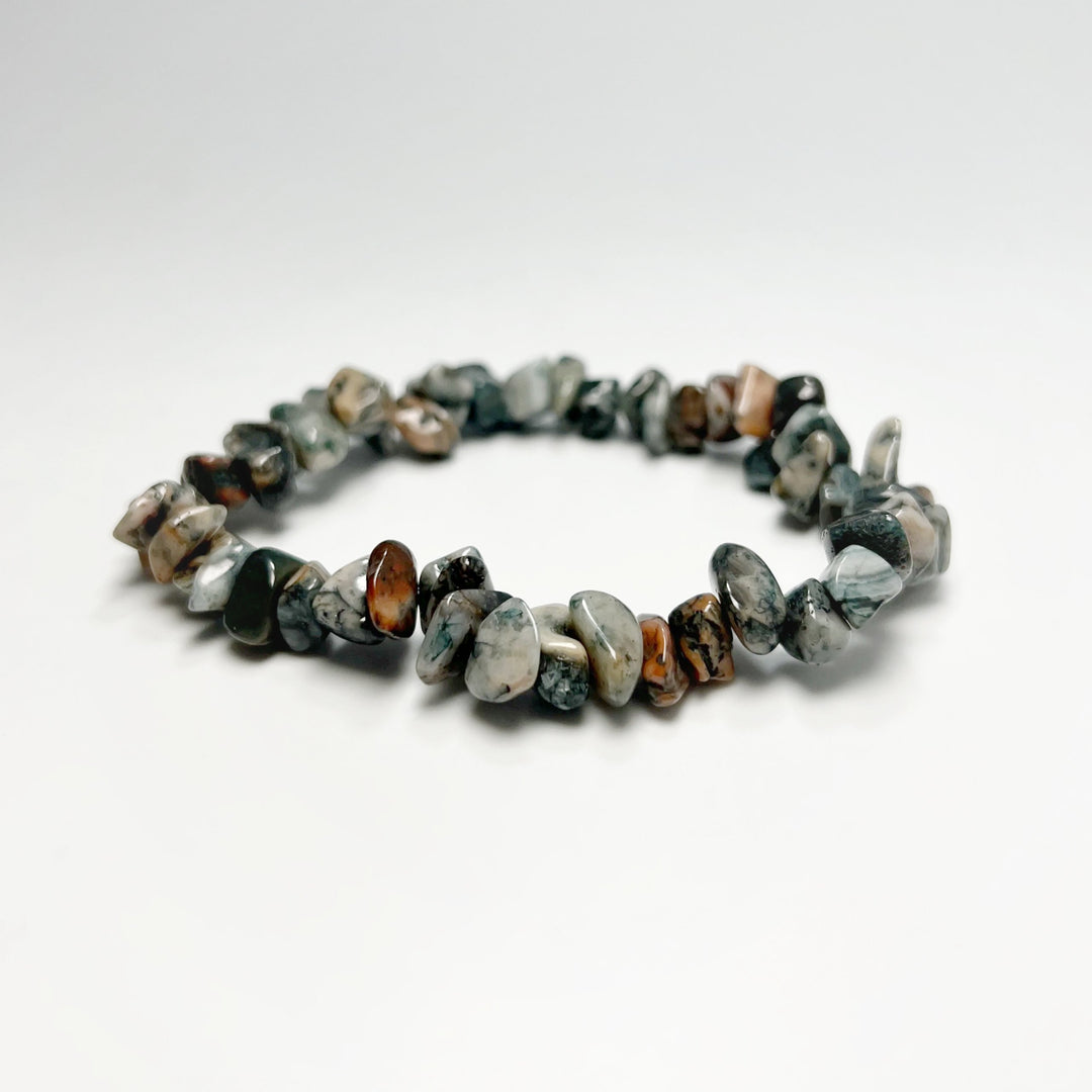Black Crazy Lace Agate Chip Beaded Bracelet - Rocks and Gems Canada