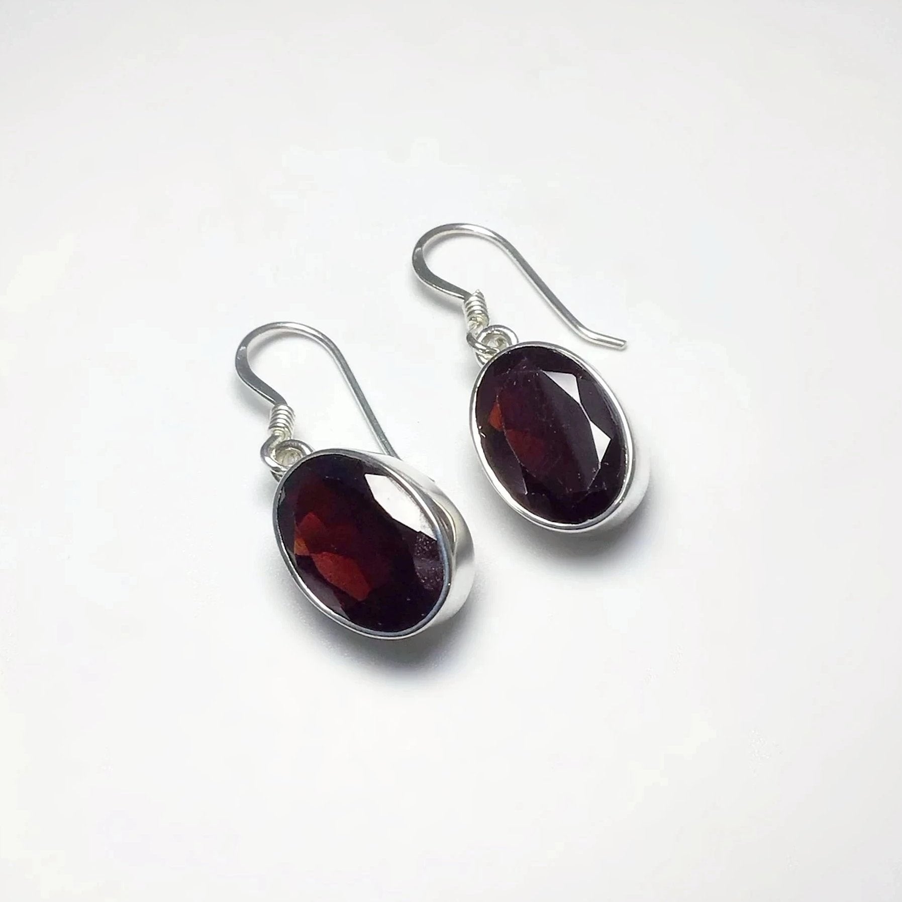 Garnet Dangle Earrings - Rocks and Gems Canada