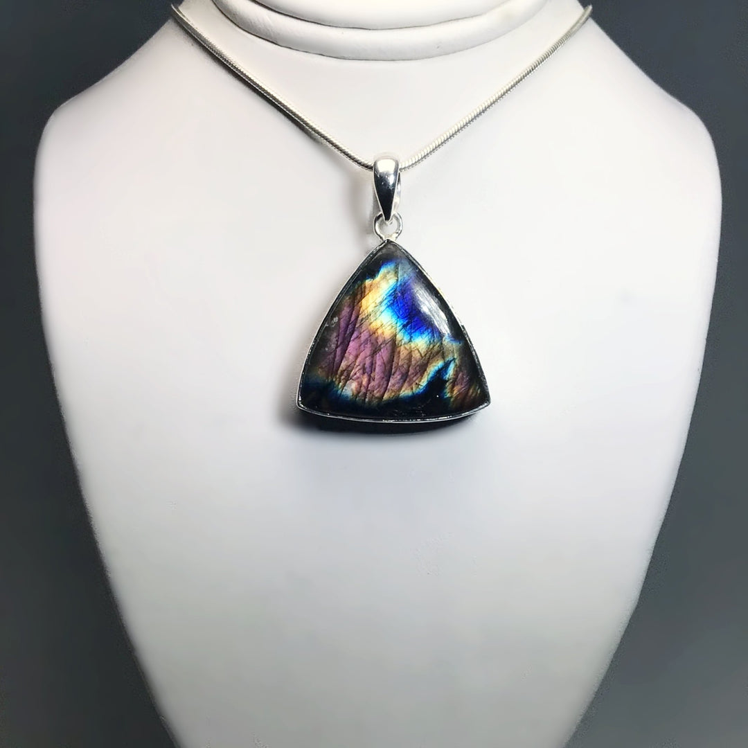 Purple Labradorite Pendant - Rocks and Gems Canada