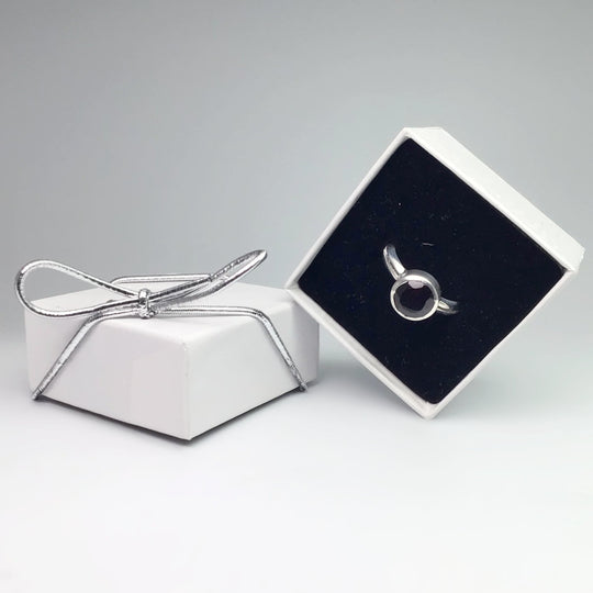 Garnet Ring - Rocks and Gems Canada
