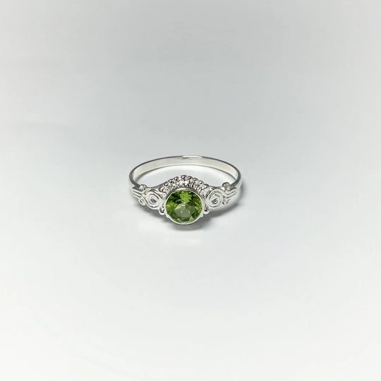 Peridot Ring - Rocks and Gems Canada