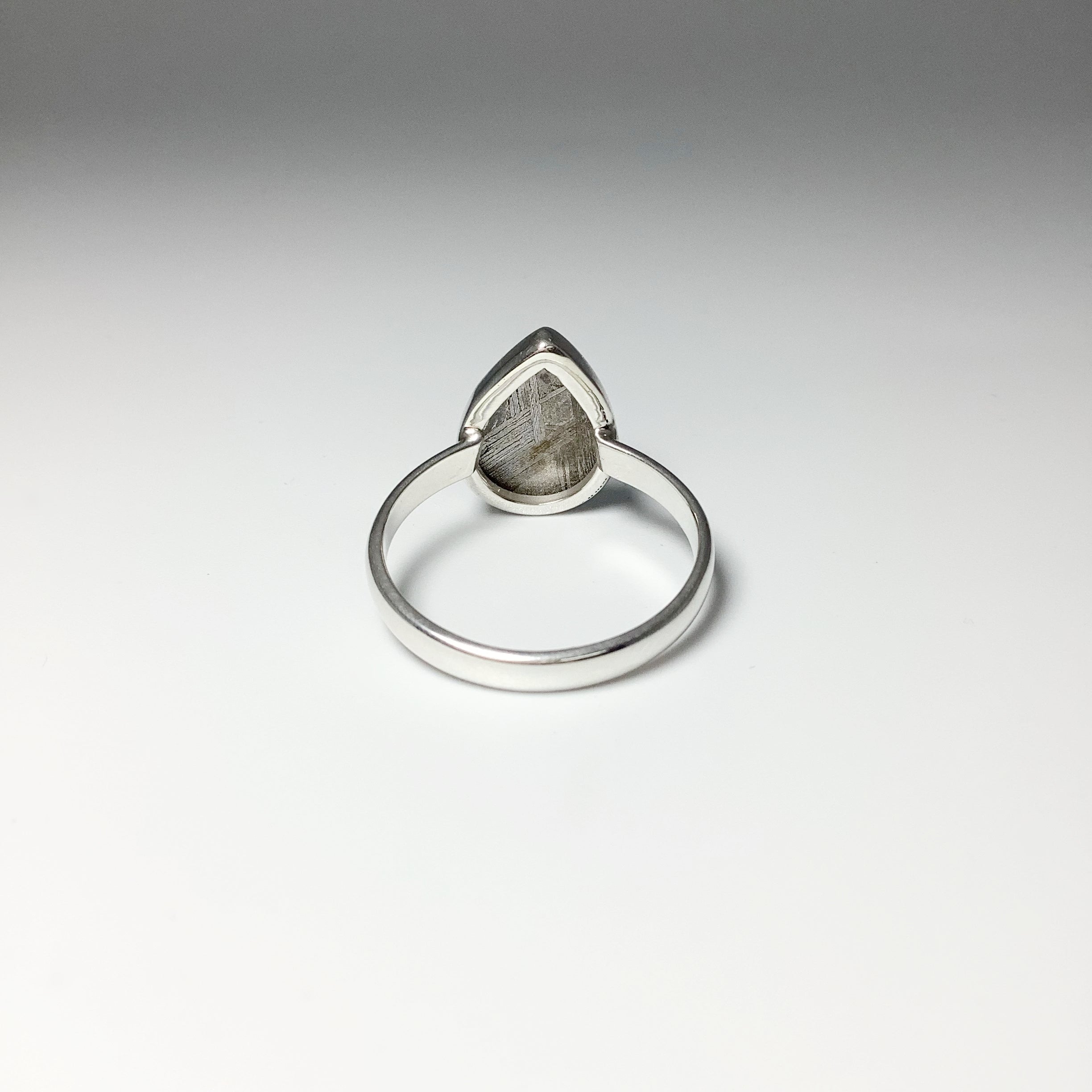 Muonionalusta ring on sale
