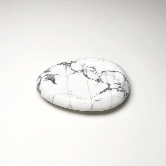 Worry Stone - Howlite - Rocks and Gems Canada