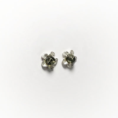 Green Amber Flower Stud Earrings