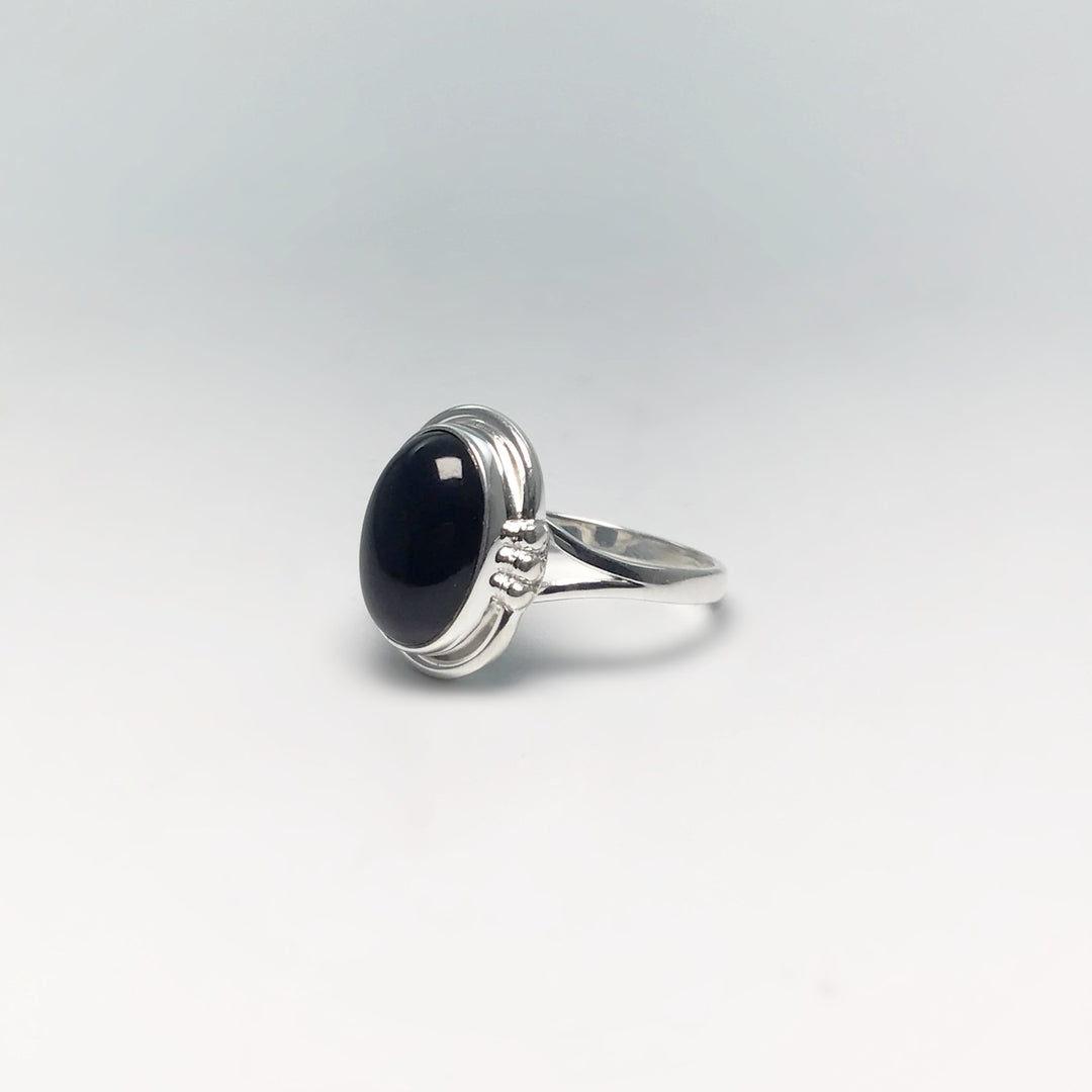 Black Onyx Ring - Rocks and Gems Canada