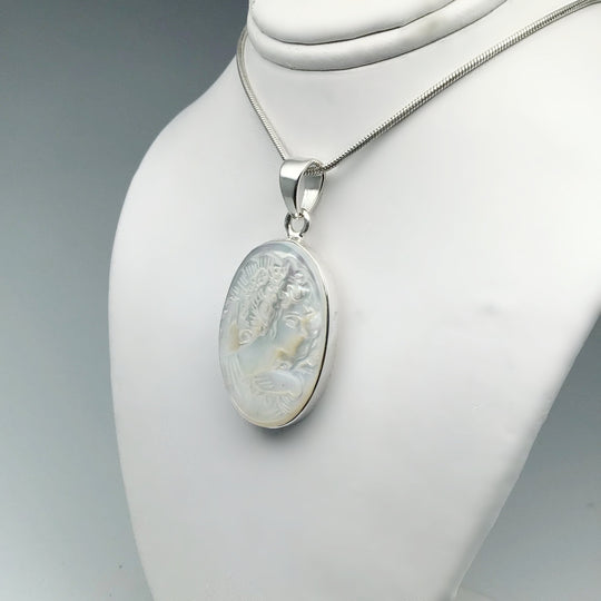 Mother of Pearl Cameo Pendant - Rocks and Gems Canada