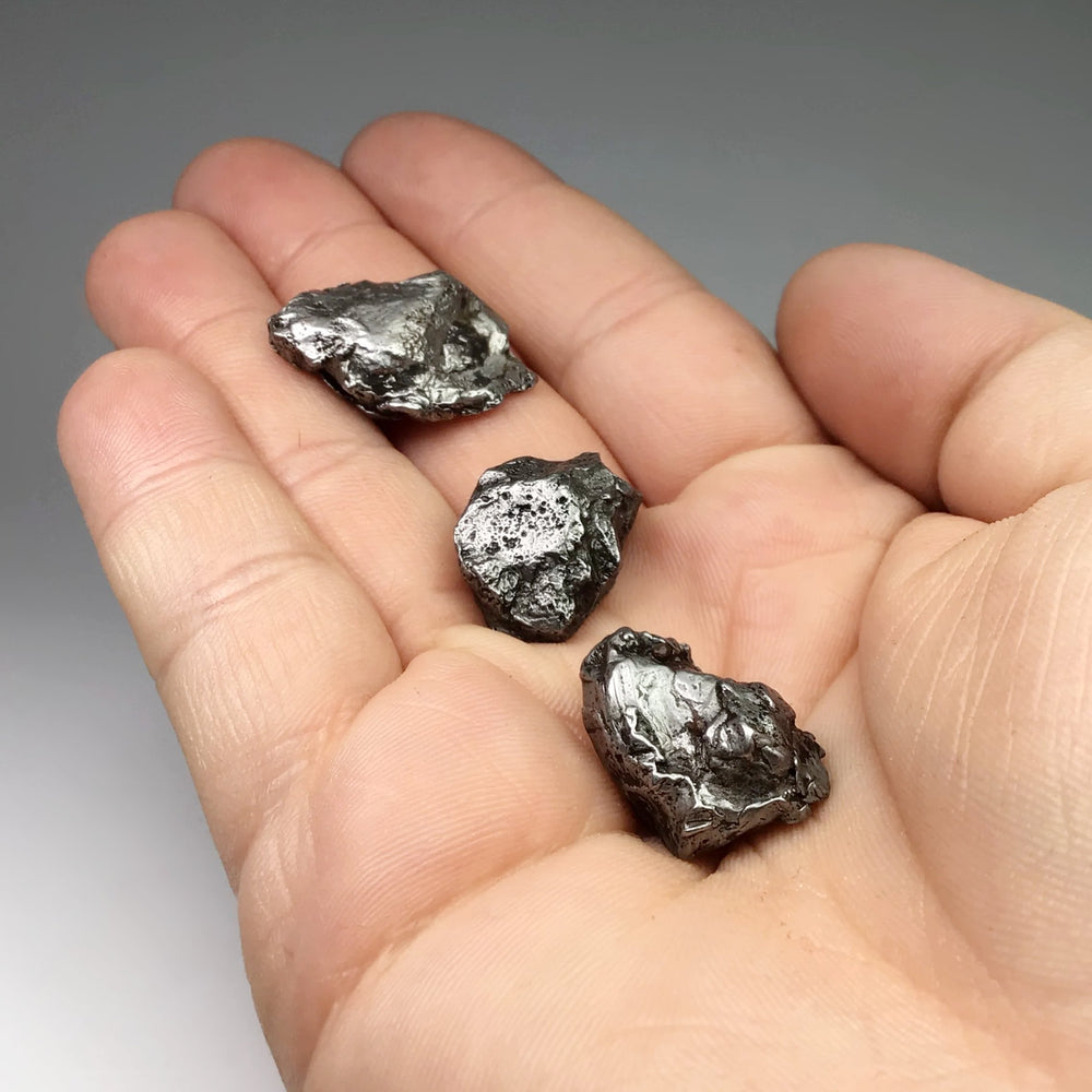 Sikhote-Alin Shrapnel Meteorite - Rocks and Gems Canada