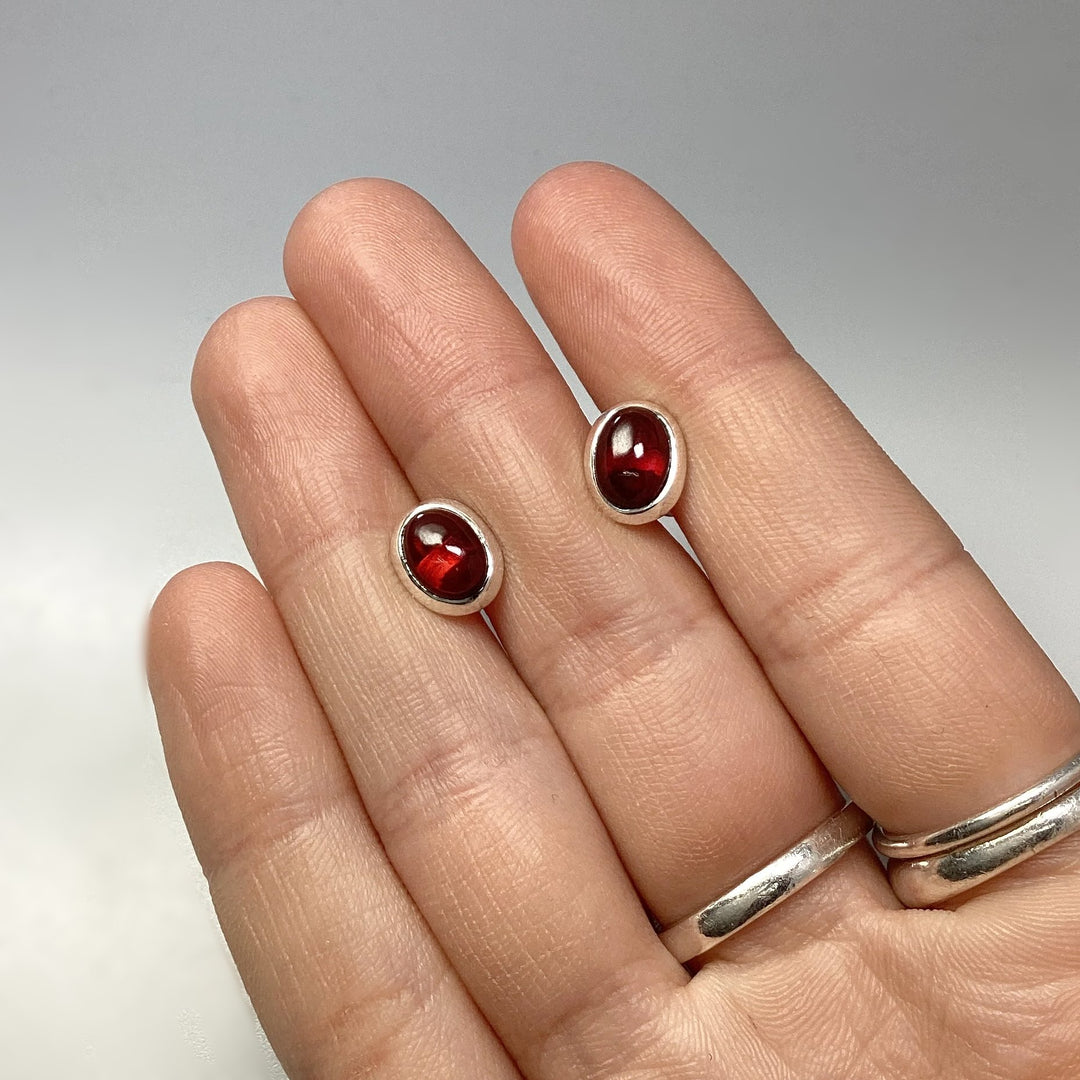 Garnet Stud Earrings - Rocks and Gems Canada