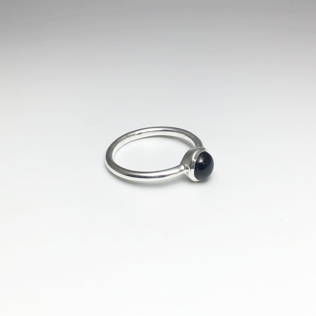Black Onyx Ring - Rocks and Gems Canada
