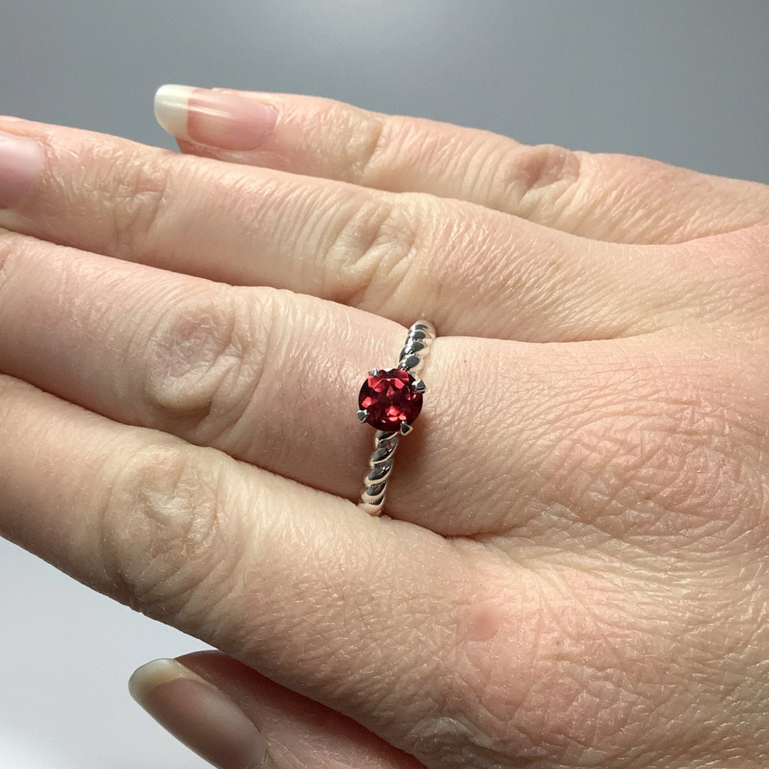 Garnet Ring - Rocks and Gems Canada