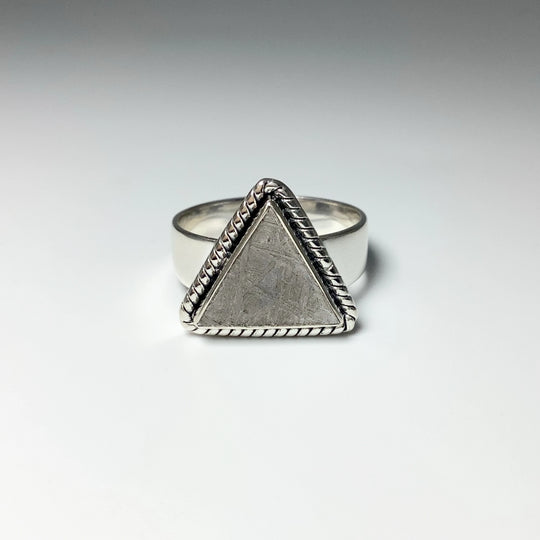 Muonionalusta Meteorite Triangle Setting Ring - Rocks and Gems Canada