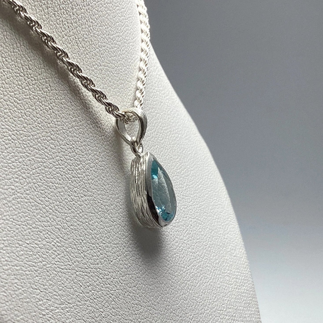 Blue Topaz Pendant - Rocks and Gems Canada