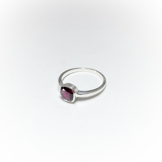 Garnet Ring - Rocks and Gems Canada