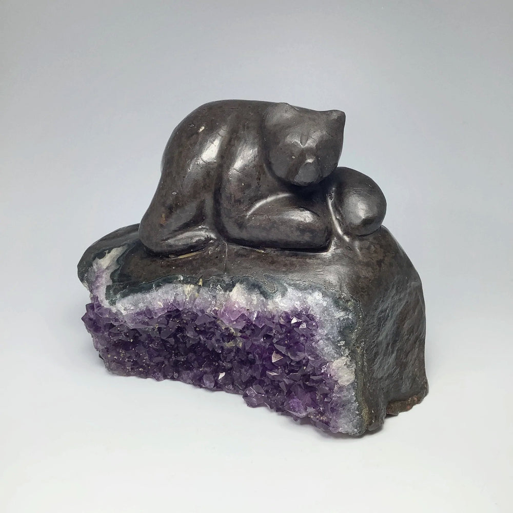Amethyst Bear Carving - Rocks and Gems Canada