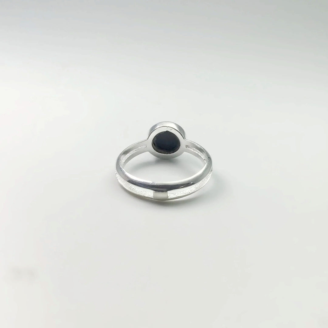 Black Onyx Ring - Rocks and Gems Canada