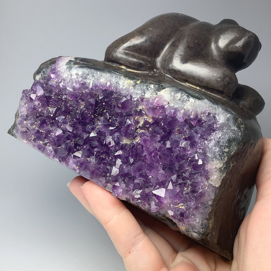 Amethyst Bear Carving - Rocks and Gems Canada