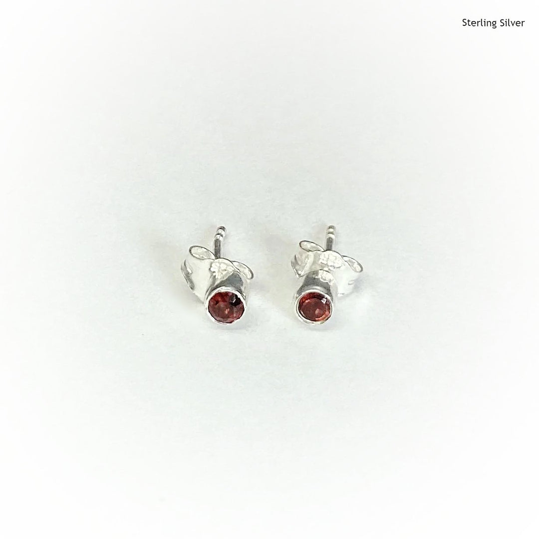 Garnet Stud Earrings - Rocks and Gems Canada