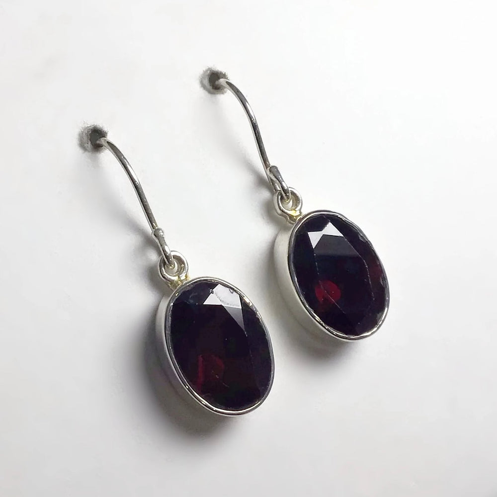 Garnet Dangle Earrings - Rocks and Gems Canada
