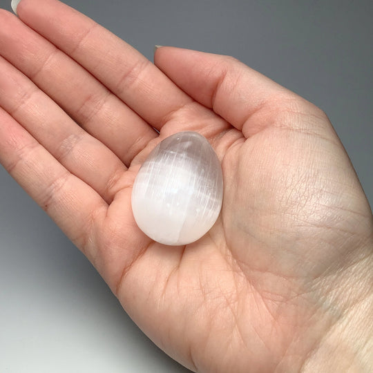 Selenite Egg - Rocks and Gems Canada