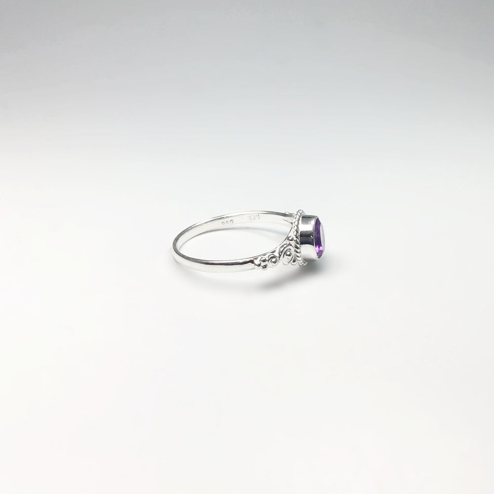 Amethyst Ring - Rocks and Gems Canada