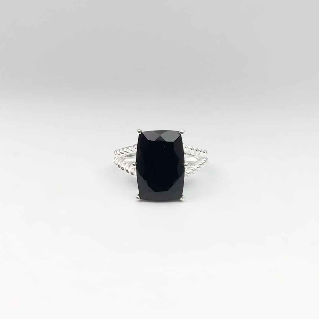 Black Onyx Ring - Rocks and Gems Canada