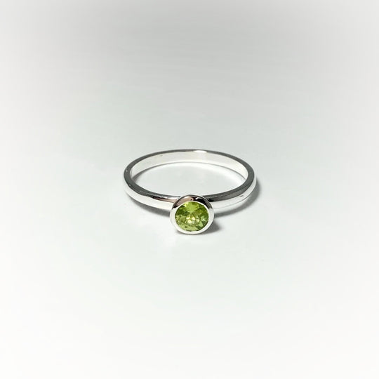 Peridot Ring - Rocks and Gems Canada