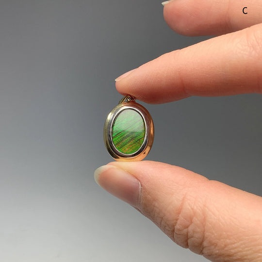 Alberta Ammolite 14K Gold Pendant - Rocks and Gems Canada