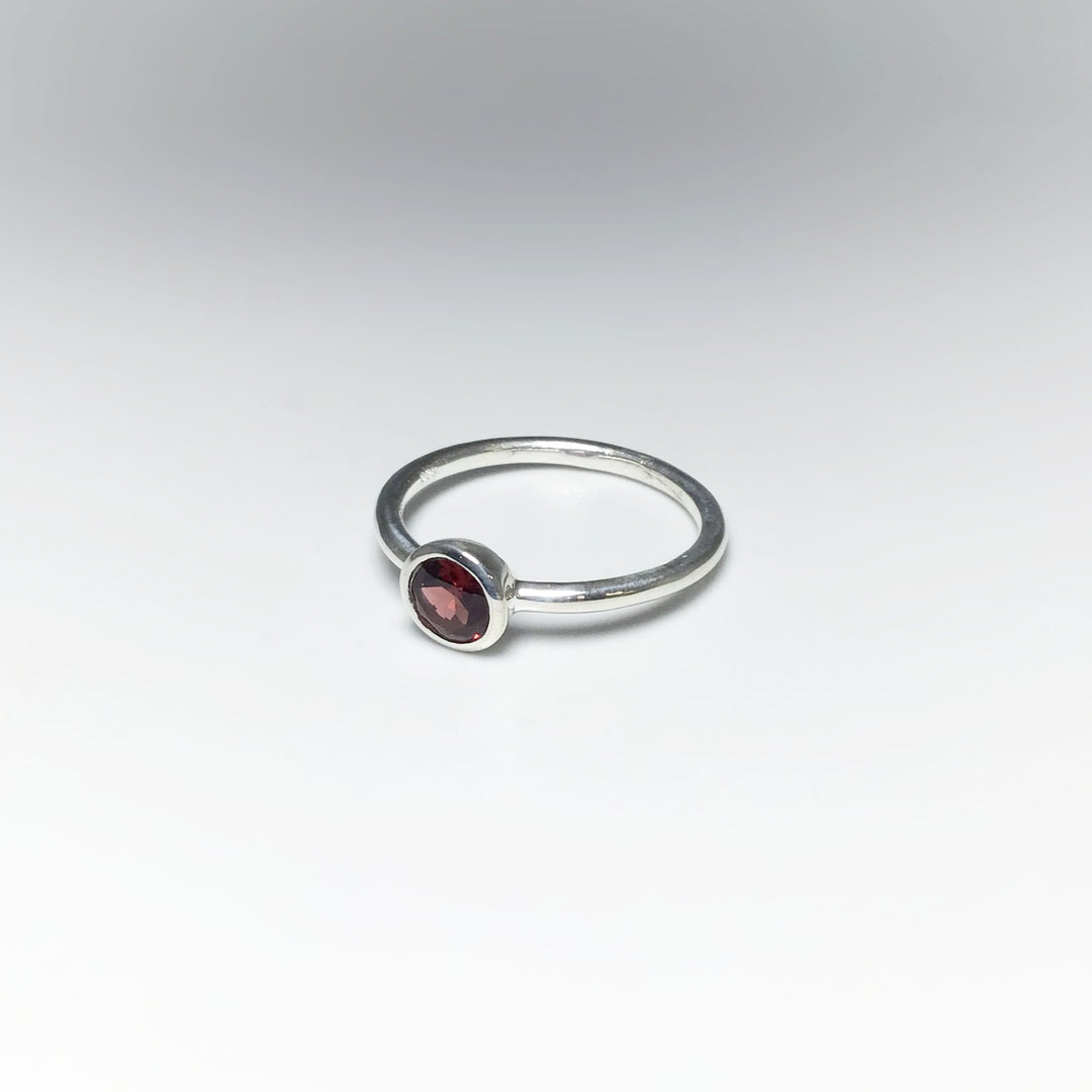 Garnet Ring - Rocks and Gems Canada