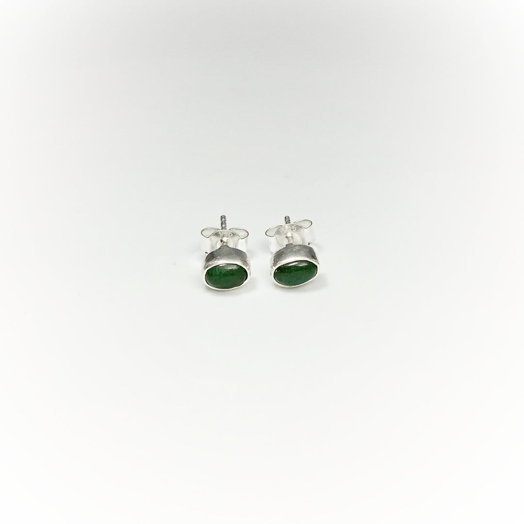 Green Aventurine Stud Earrings - Rocks and Gems Canada