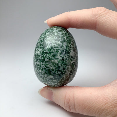 Green Dot Jade Egg