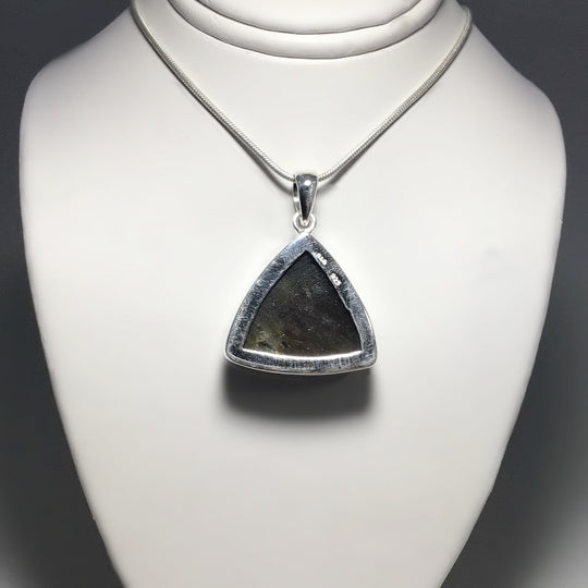 Purple Labradorite Pendant - Rocks and Gems Canada
