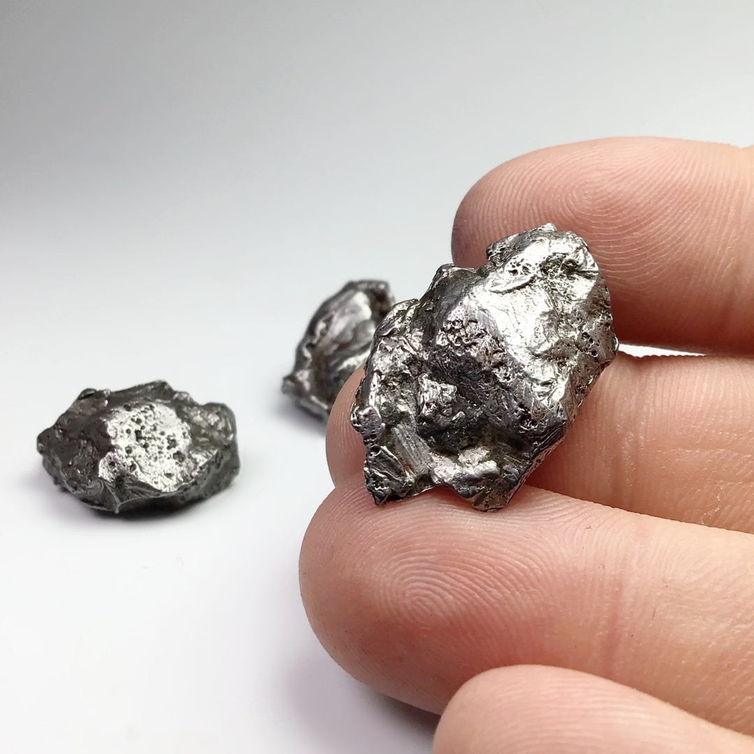 Sikhote-Alin Shrapnel Meteorite - Rocks and Gems Canada