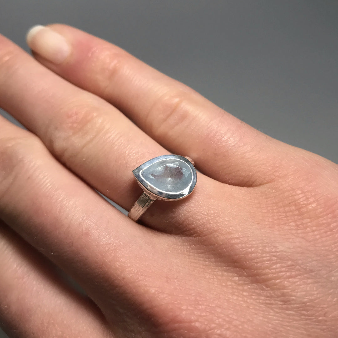 Aquamarine Ring - Rocks and Gems Canada