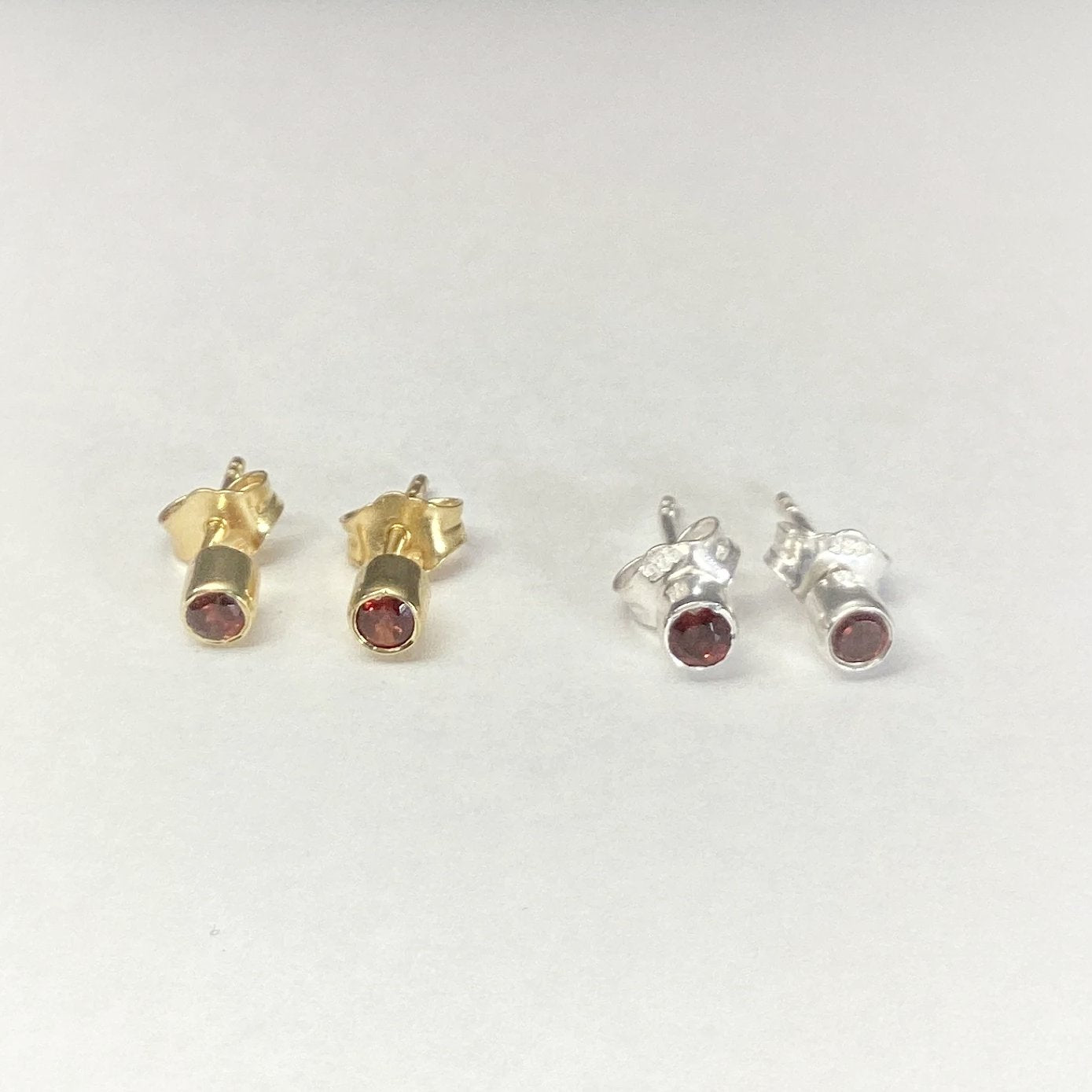 Garnet Stud Earrings - Rocks and Gems Canada
