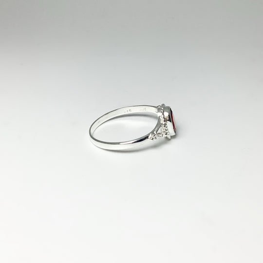 Garnet Ring - Rocks and Gems Canada