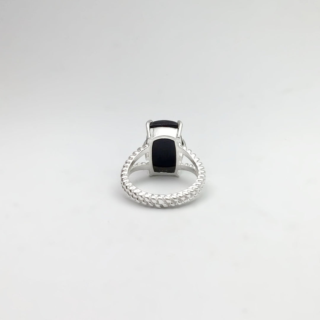 Black Onyx Ring - Rocks and Gems Canada