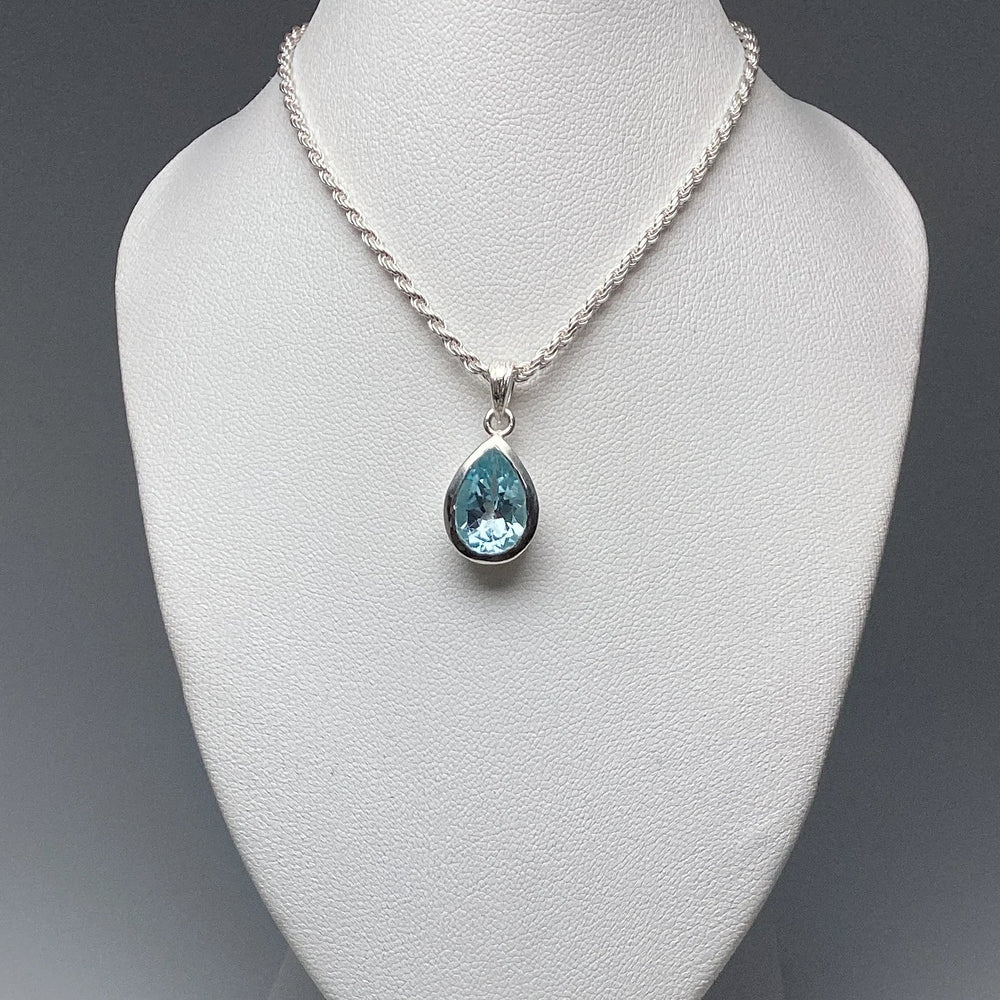 Blue Topaz Pendant - Rocks and Gems Canada