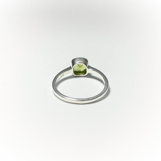 Peridot Ring - Rocks and Gems Canada
