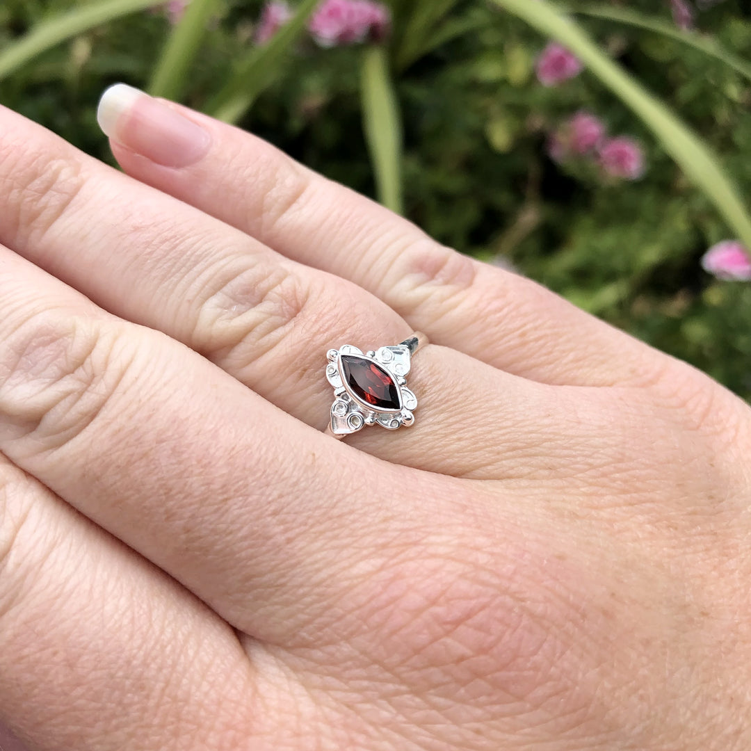 Garnet Ring - Rocks and Gems Canada