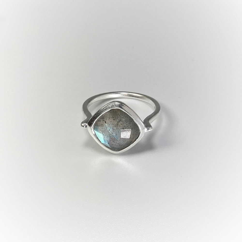 Labradorite Ring - Rocks and Gems Canada