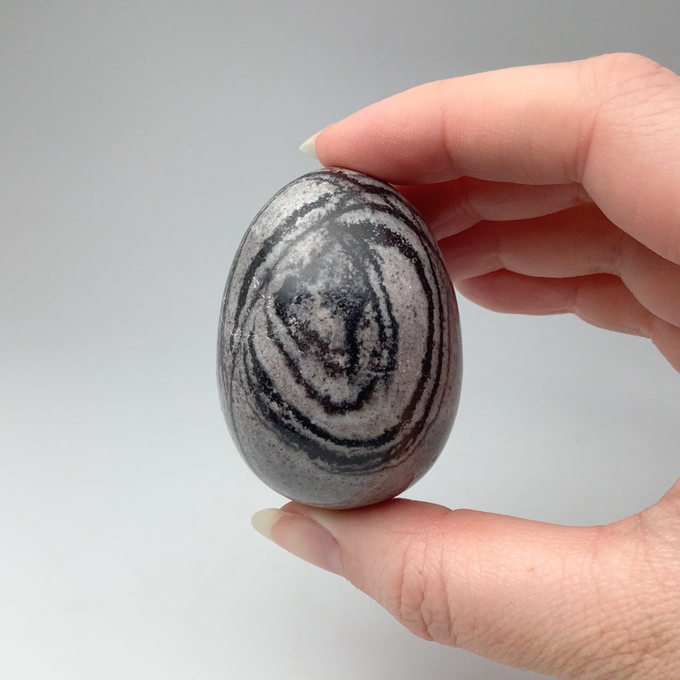 Web Jasper Egg - Rocks and Gems Canada