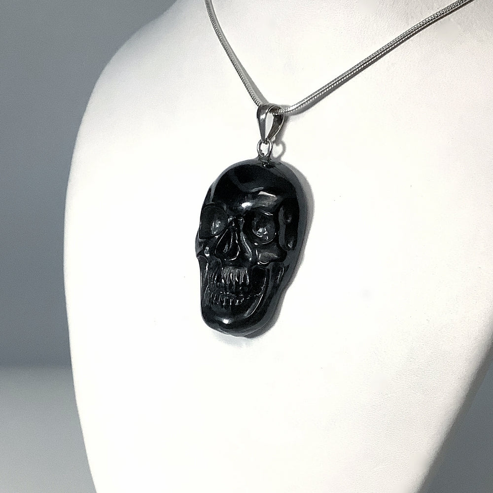 Black Onyx Skull Pendant - Rocks and Gems Canada