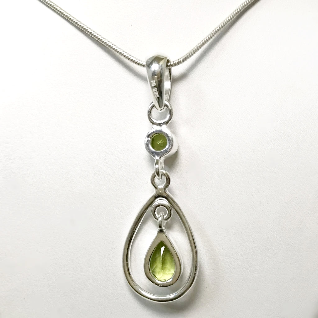 Peridot Pendant - Rocks and Gems Canada