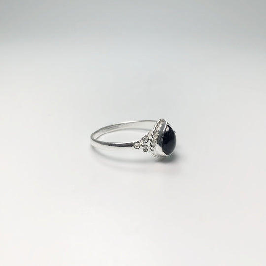 Black Onyx Ring - Rocks and Gems Canada