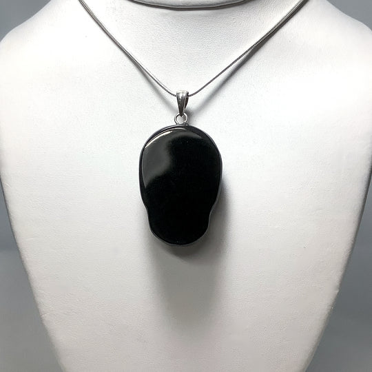 Black Onyx Skull Pendant - Rocks and Gems Canada