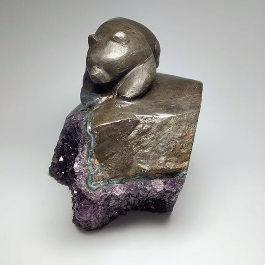 Amethyst Bear Carving - Rocks and Gems Canada
