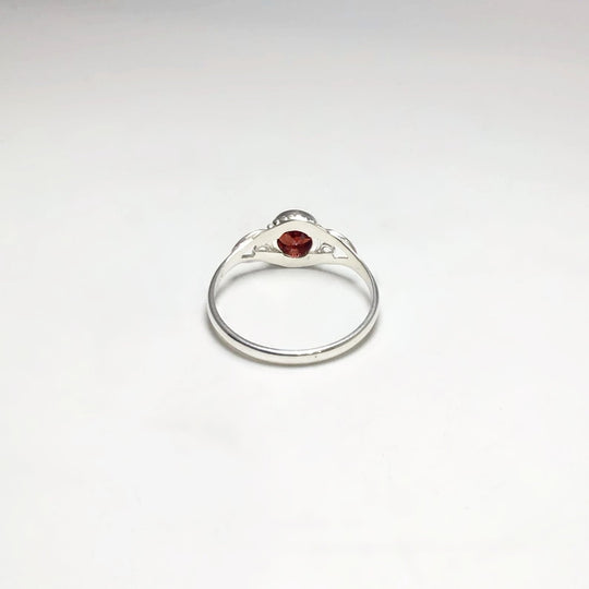 Garnet Ring - Rocks and Gems Canada